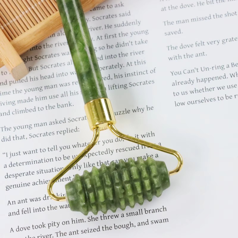 مجموعة أسطوانة اليشم وغوا شا م - مراجعة Jade Roller Gua Sha وسعره