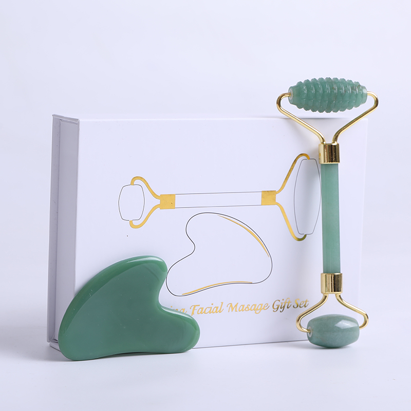 مدلك الوجه بحجر الأفنتورين الط - مراجعة Jade Roller Gua Sha وسعره