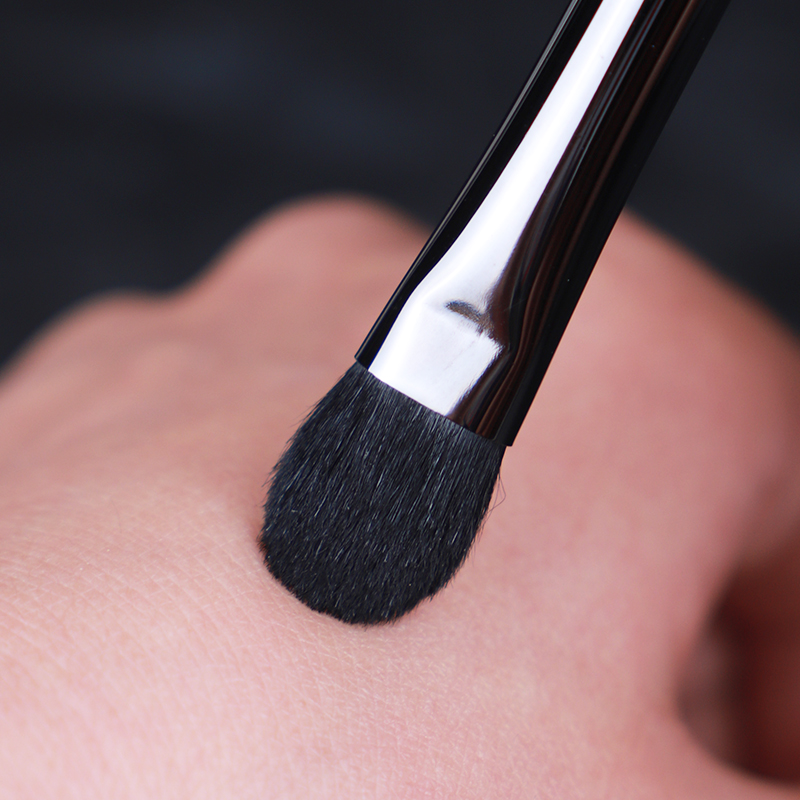 فرشاة مكياج بيكاسو رمادية 707  - مراجعة Beauty Makeup Store وسعره